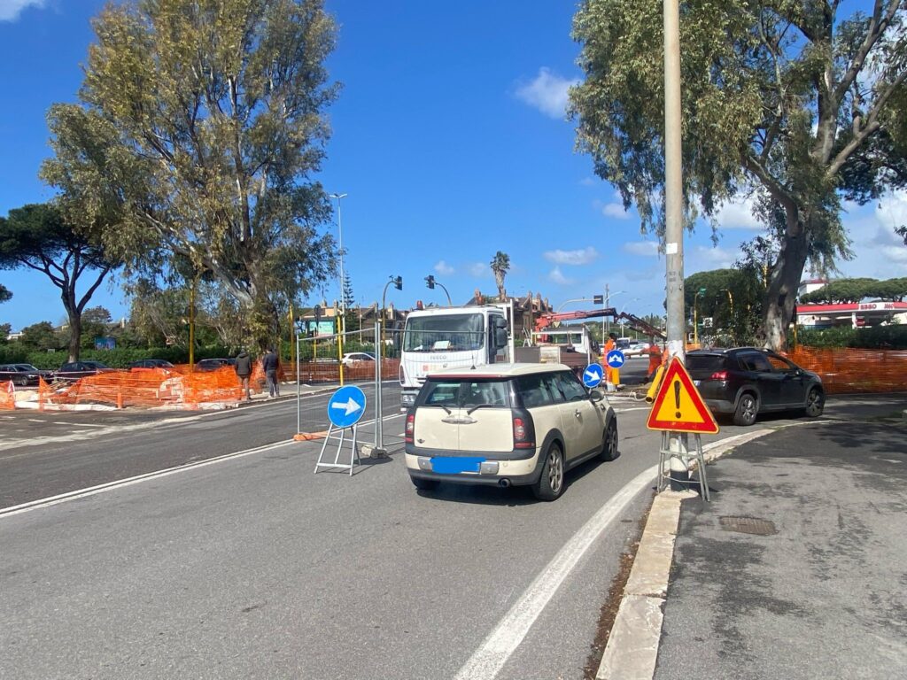 Infernetto, Palocco e Axa: traffico alla paralisi per i cantieri "pazzi"