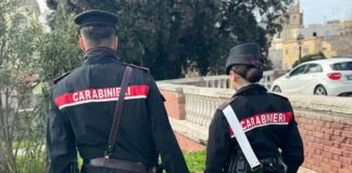 Ostia, due attività commerciali nel mirino dei ladri: un arresto