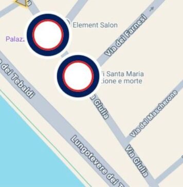 Voragine a via Giulia, tratto chiuso