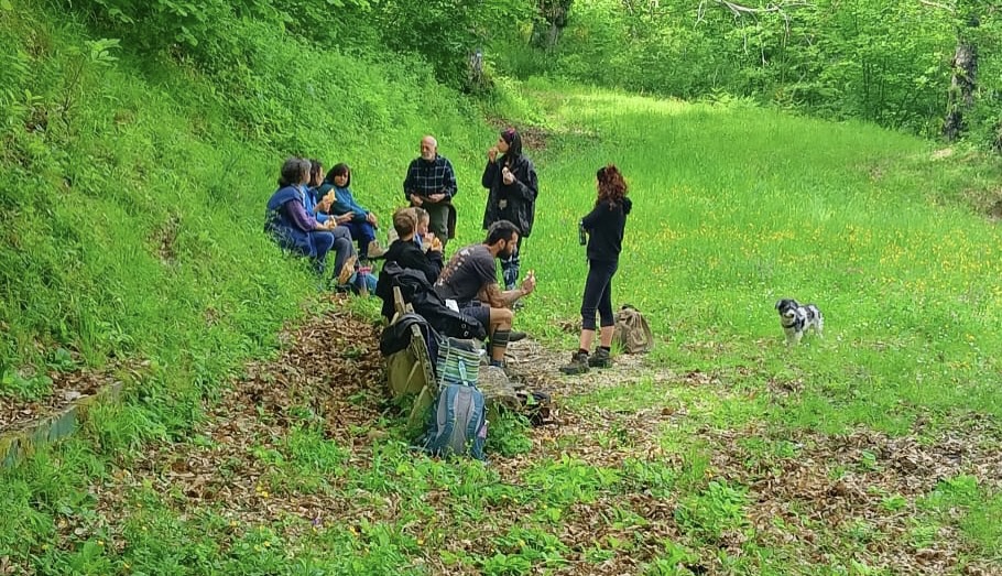 Stampa botanica su stoffa: il 31 maggio laboratorio gratuito nel bosco di Licenza 2 Stampa botanica su stoffa: il 31 maggio laboratorio gratuito nel bosco di Licenza 2