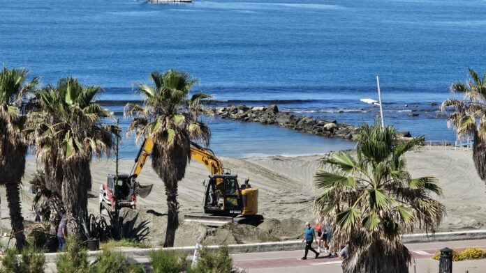 SPIAGGIA.VERDE.LAVORI