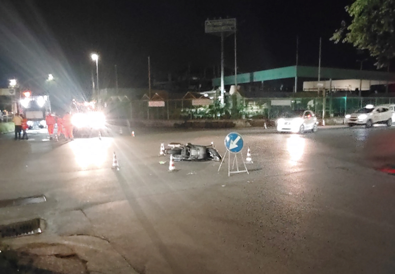Roma, scontro tra auto e scooter: ferito il centauro finito sull'asfalto 1 Roma, scontro tra auto e scooter: ferito il centauro finito sull'asfalto 1