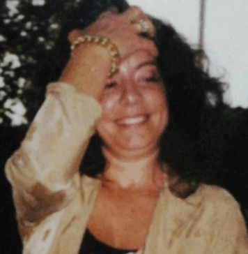 Donna uccisa a coltellate a Fregene, fermata la nuora
