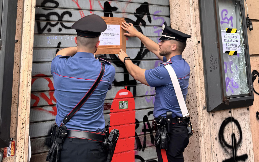 Orrore in un bar romano: donna violentata dopo un malore. Questore revoca la licenza al titolare indagato 1 Orrore in un bar romano: donna violentata dopo un malore. Questore revoca la licenza al titolare indagato 1