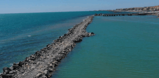 Ostia, pausa estiva nella ricostruzione della spiaggia: quando e quali saranno i lavori futuri