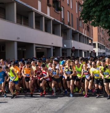 In strada i podisti della "Corri Casal Monastero": tutte le info su orari e chiusure delle strade