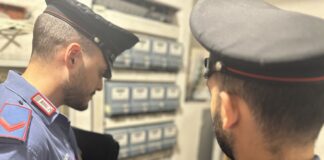 Blitz dei carabinieri a Tor Bella Monaca: 11 denunciati per allacci abusivi a luce, acqua e gas