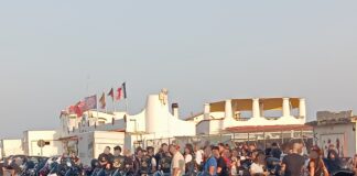Raduno e sfilata Harley Davidson a Ostia: rombano i motori della solidarietà