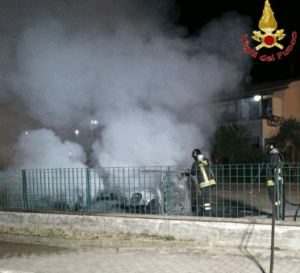 Due ragazzi si perdono nella notte tra i boschi di Cerveteri e lanciano l’Sos ai vigili del fuoco 1 Due ragazzi si perdono nella notte tra i boschi di Cerveteri e lanciano l’Sos ai vigili del fuoco 1