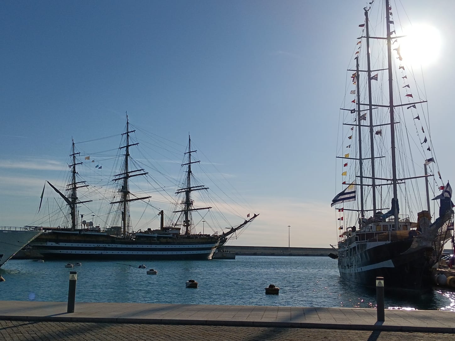 Parata di superyacht al Porto di Ostia: weekend di lusso con il Sophia da 200 milioni di dollari e l'Achilles III (FOTO) 3 Parata di superyacht al Porto di Ostia: weekend di lusso con il Sophia da 200 milioni di dollari e l'Achilles III (FOTO) 2