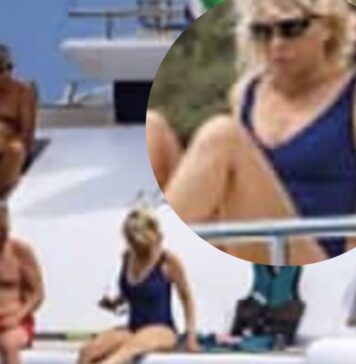 Maria De Filippi, vacanze in barca per la regina della tv: yacht, sole e ottima compagnia