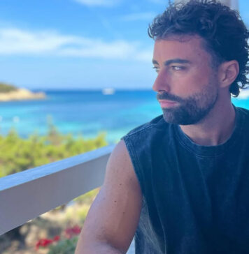 Belen Rodriguez paparazzata al mare con Andrea Foriglio: chi è, età, lavoro, Uomini e Donne, Instagram