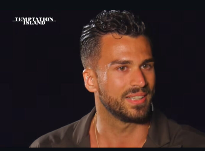 rosario Chi è Rosario di Temptation Island, fidanzato di Lucia: cognome, età, lavoro, Instagram
