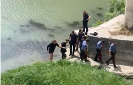 un tuffo nel tevere