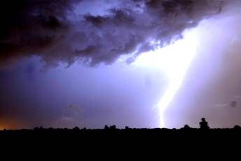 Ancora ottobrata, poi cambia tutto: maltempo in arrivo, rischio eventi estremi