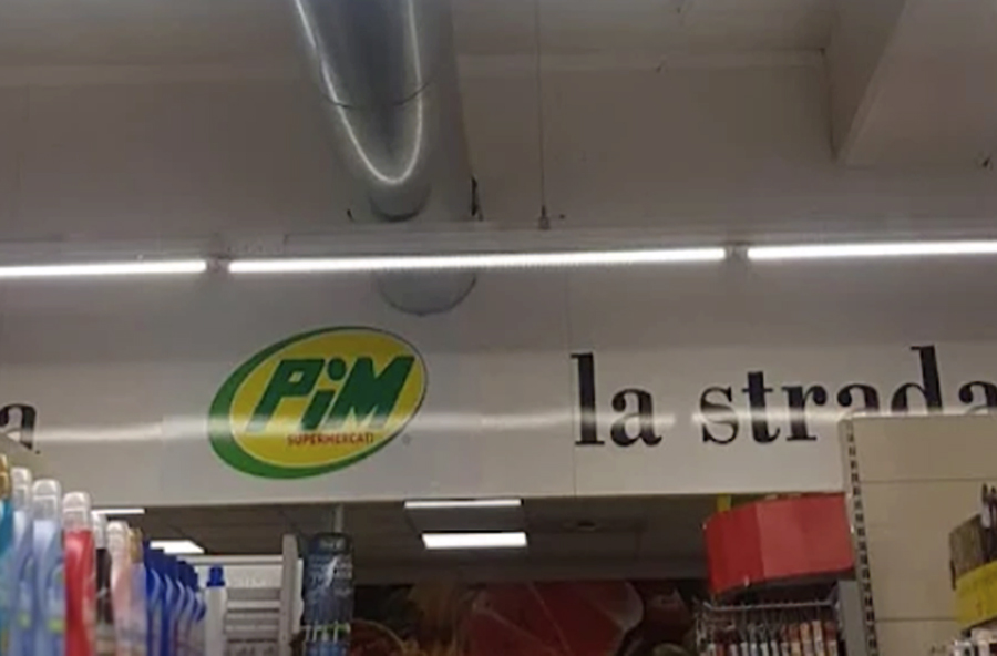Paura a Portuense: rapinatore irrompe in un supermercato e fugge con l'incasso 1 Paura a Portuense: rapinatore irrompe in un supermercato e fugge con l'incasso 1