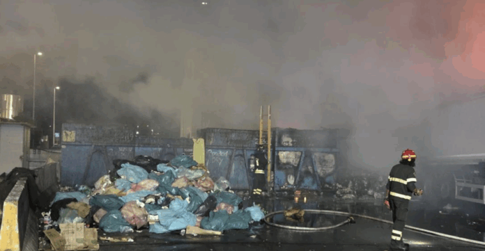 incendio porto di Civitavecchia