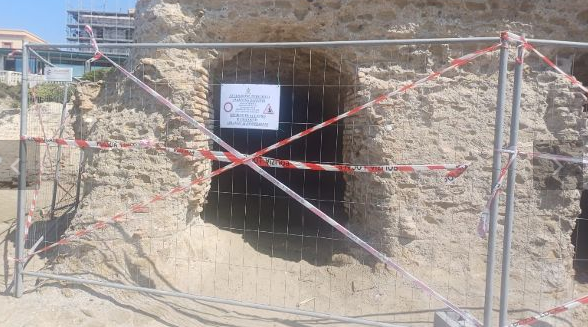 a anzio grotte chiuse