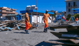 Lo stabilimento Aneme e Core di Ostia sparisce mentre le ruspe avanzano sull’arenile (VIDEO) 2