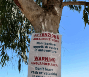 A Ostia Antica continuano i furti alle auto dei visitatori dell’area archeologica: le richieste dei residenti 1 A Ostia Antica continuano i furti alle auto dei visitatori dell’area archeologica: le richieste dei residenti 1