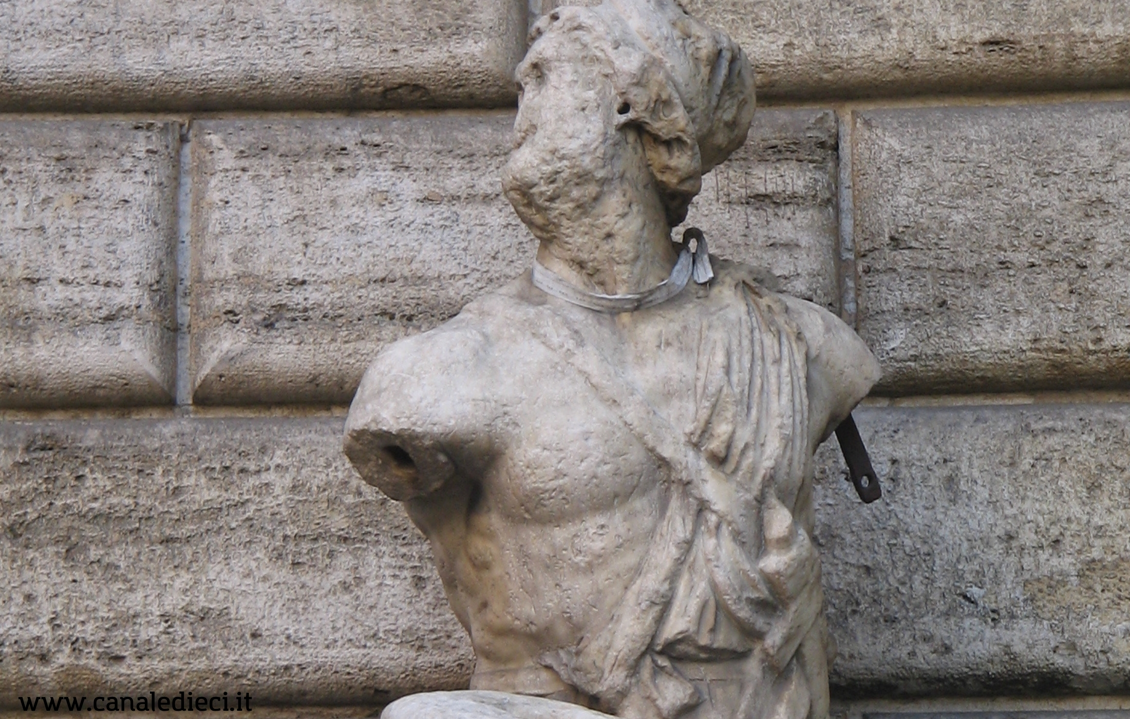 Il Pasquino, statua parlante di Roma