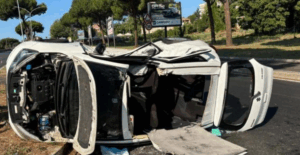 Grave incidente stradale sulla Colombo: centrati a folle velocità coniugi australiani finiscono in ospedale 1