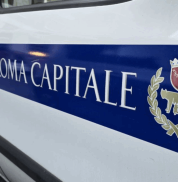incidente in via Cilea tra auto e ambulanza
