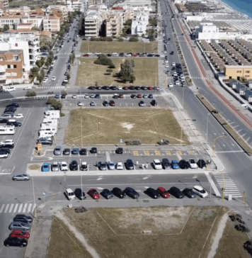 Rissa sul lungomare Amerigo Vespucci tra bagnanti e un gruppo di cittadini nordafricani. Ferito un cittadino tunisino
