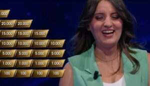 La Ruota della Fortuna, Miriana da Udine nuova campionessa: quanto ha vinto nella puntata dell’11 settembre? 1 La Ruota della Fortuna, Miriana da Udine nuova campionessa: quanto ha vinto nella puntata dell’11 settembre? 1