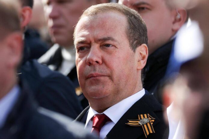 Belgio: “Se Russia ci attacca, Nato distrugge Mosca”. E Medvedev risponde