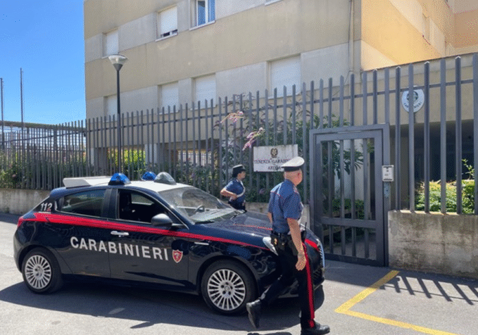 DROGA ARDEA CARABINIERI ARRESTI PER SPACCIO SABATO 4 OTTOBRE 2025