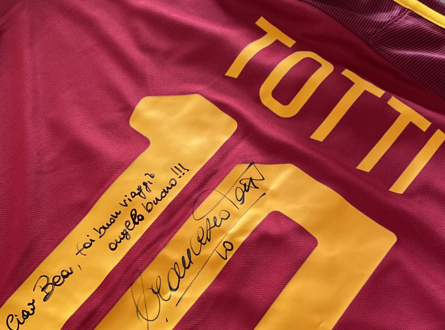 Anche il tifo giallorosso ricorda all’Olimpico Beatrice Bellucci. Francesco Totti: "Fai buon viaggio Angelo buono" (VIDEO) 2