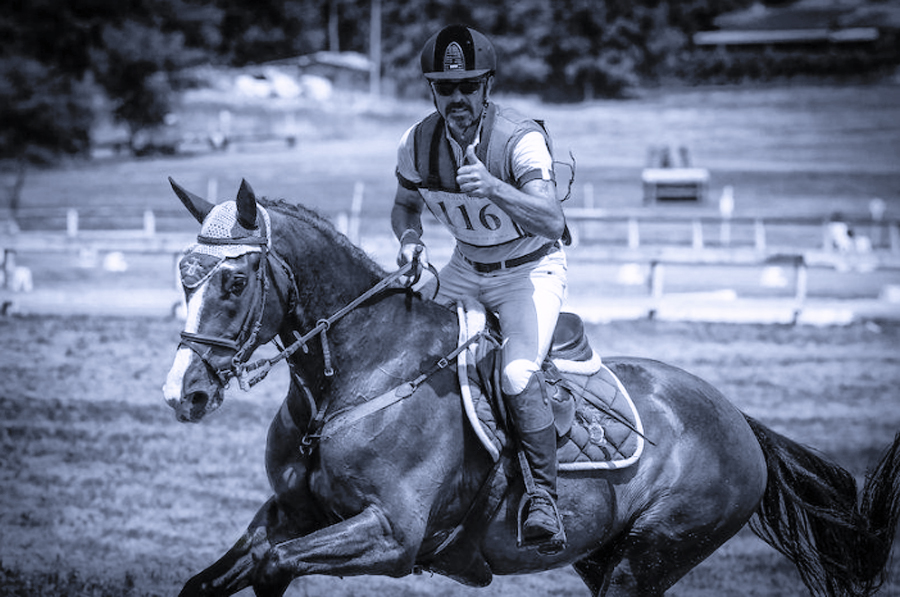 Il mondo degli sport equestri piange Marco Salvatori: il cavaliere e maestro di equitazione si è spento a 49 anni 1