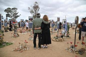 Sopravvissuto al massacro del 7 ottobre, si toglie la vita: “Perdonatemi, non ce la faccio più”