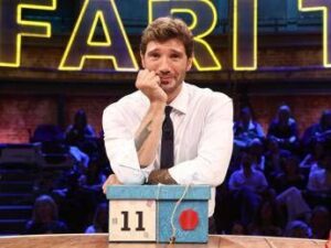 Affari Tuoi 8 marzo 2026, Fabio non accetta le offerte del Dottore e va alla Regione Fortunata 2