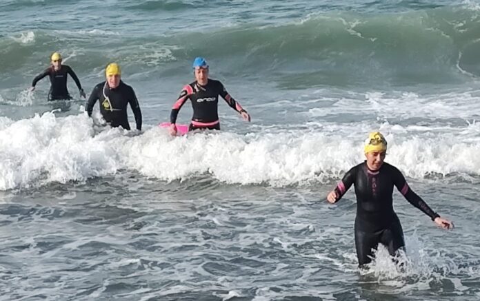 Nuoto in acque libere, 40 chilometri in bici e corsa sul lungomare: il percorso del triathlon a Ostia. Chiusure e deviazioni previste