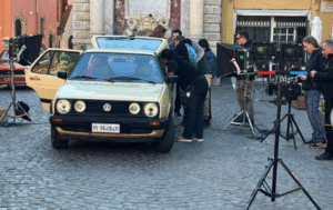 A Cerveteri le riprese della seconda serie tv de Hanno ucciso l’uomo ragno sulla storia del famoso complesso musicale degli 883 1 A Cerveteri le riprese della seconda serie tv de Hanno ucciso l’uomo ragno sulla storia del famoso complesso musicale degli 883 1