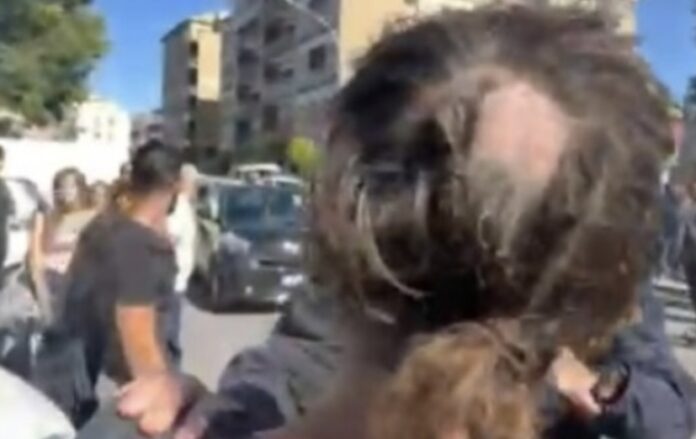 Uno degli studenti aggrediti