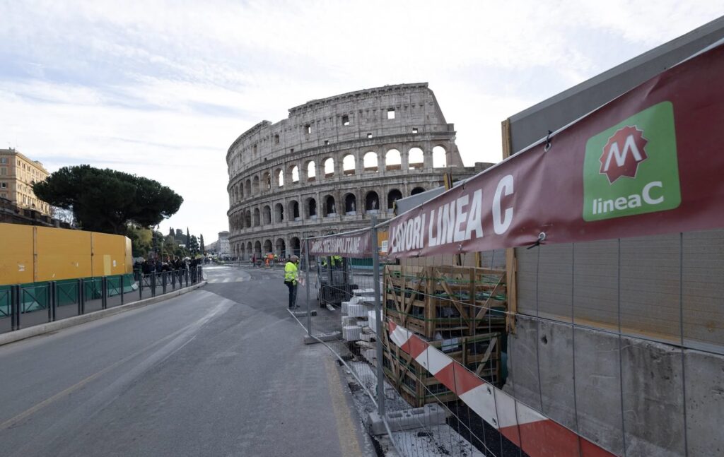 Manovra, taglio di 50 milioni per la metro C a Roma. E' scontro nel Governo 2