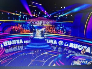 La Ruota della Fortuna 13 ottobre 2025, l'impressionante bottino del campione Dario: quanto ha vinto 1 La Ruota della Fortuna 13 ottobre 2025, l'impressionante bottino del campione Dario: quanto ha vinto 1