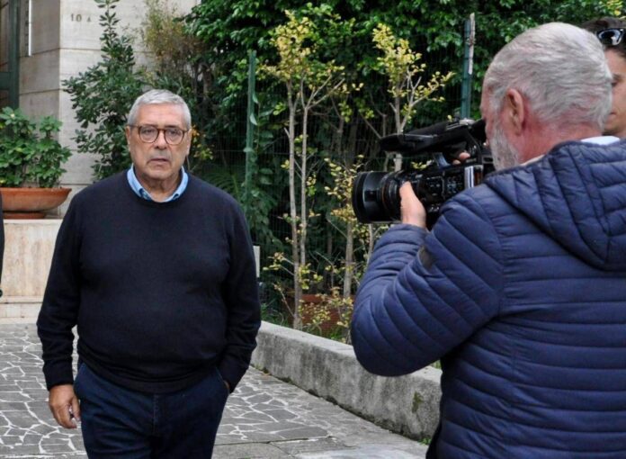 Appalti pilotati in Sicilia, sequestrati a Cuffaro 80 mila euro in contanti