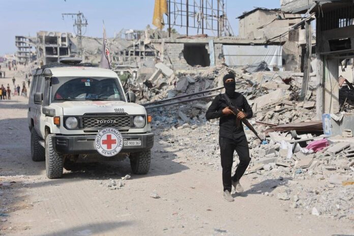 Gaza, Hamas consegna corpo altro ostaggio: in Israele l’identificazione