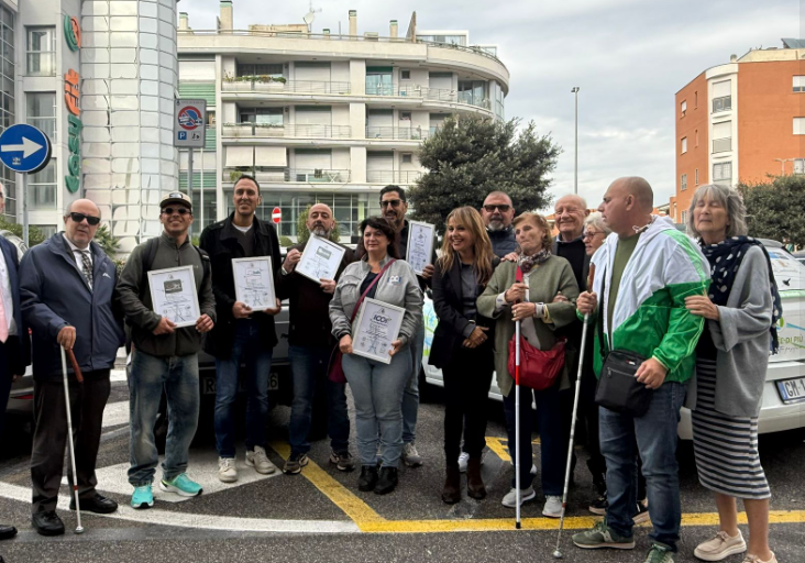 Consegnata al comune di Fiumicino un'"auto speciale" per migliorare la vita quotidiana a ipovedenti e non vedenti 1 Consegnata al comune di Fiumicino un'"auto speciale" per migliorare la vita quotidiana a ipovedenti e non vedenti 1