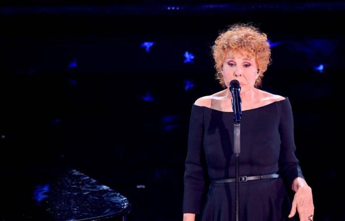 Ornella Vanoni, il figlio Cristiano Ardenzi: “Mamma Ornella ci lascia dopo una vita di musica e amore”