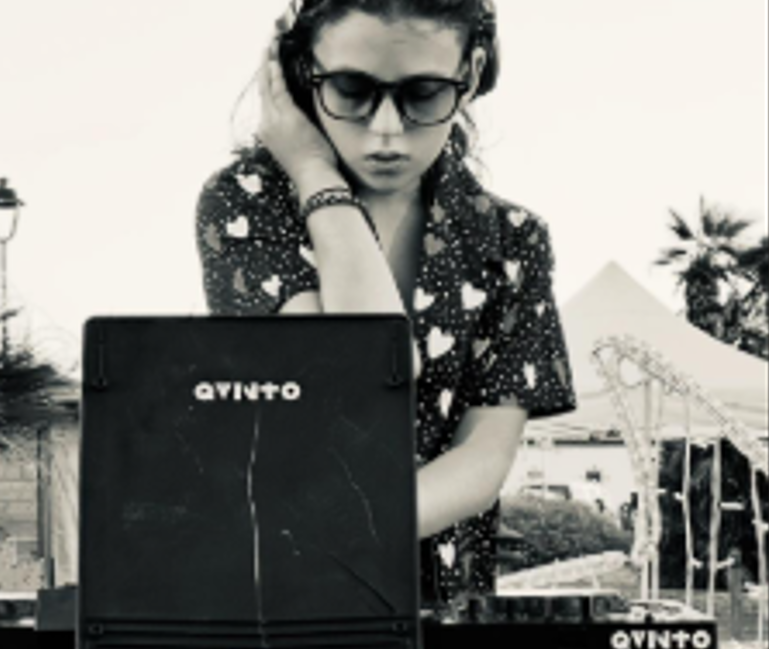 Il dj di Ostia Leonardo “QVINTO” vola in finale al Tour Music Fest di San Marino: talento precocissimo a 11 anni (VIDEO) 1 Il dj di Ostia Leonardo “QVINTO” vola in finale al Tour Music Fest di San Marino: talento precocissimo a 11 anni (VIDEO) 1