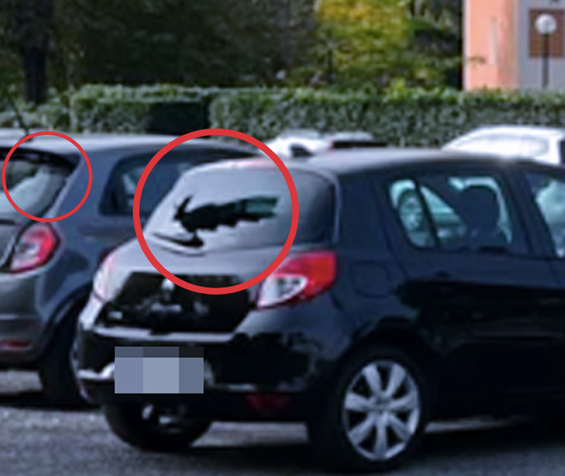 Strage di parabrezza a Centocelle. Il quartiere denuncia: “Danni a decine di auto. È il quarto blitz notturno” (FOTO e VIDEO) 1