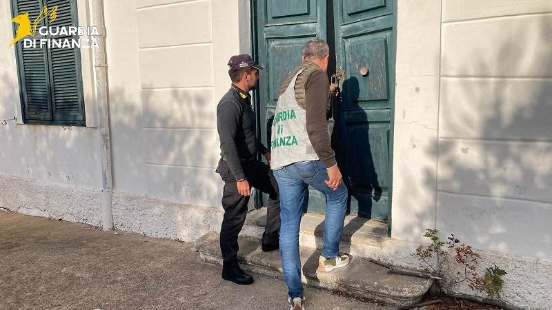Recuperato un ceppo di ancora romana all’isola di Zannone: scongiurato il trafugamento (FOTO) 2 Recuperato un ceppo di ancora romana all’isola di Zannone: scongiurato il trafugamento (FOTO) 2