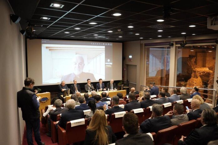 Zootecnia, Assocarni: fatturato tra allevamento e industria pari a 13 miliardi, produzione +6,3%