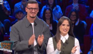 Affari Tuoi 23 novembre 2025, quanto ha vinto Teresa dalla Campania: pacco nero con sorpresa 1