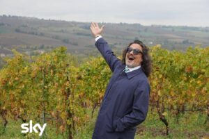 Guida tv 19 dicembre 2025, programmi da non perdere in chiaro e su Sky 1